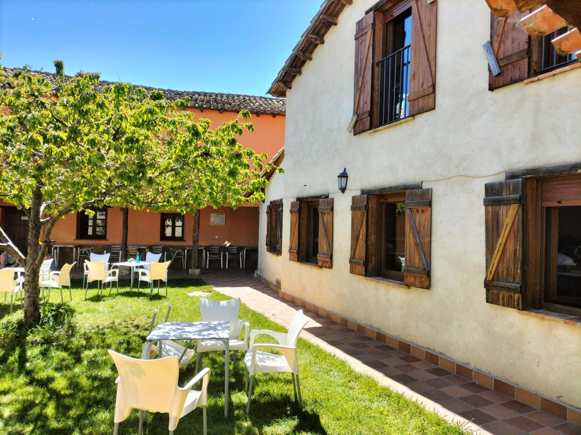 Don Camino Low Cost Villalcázar de Sirga Zewnętrze zdjęcie